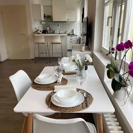 Zentral In Mohringen Apartment